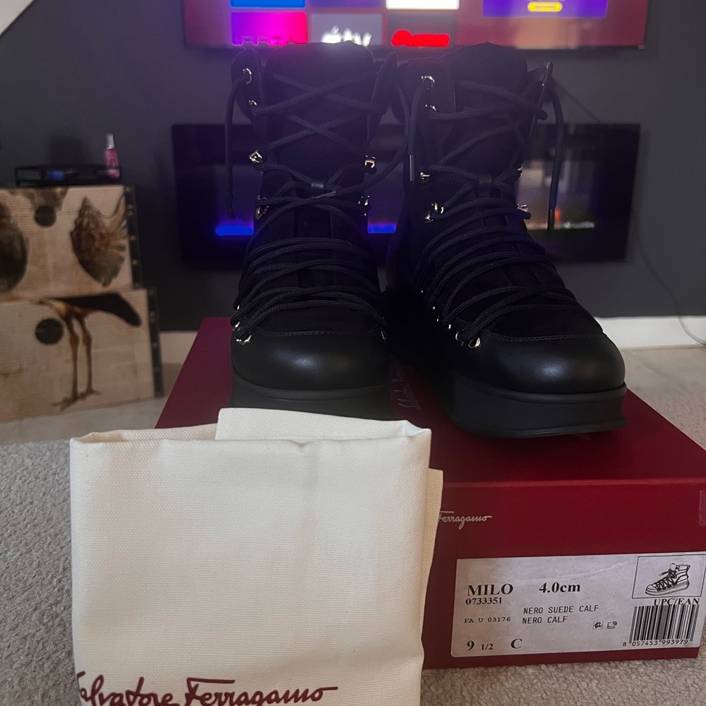 Salvatore Ferragamo Nero Suede Calf Shoes